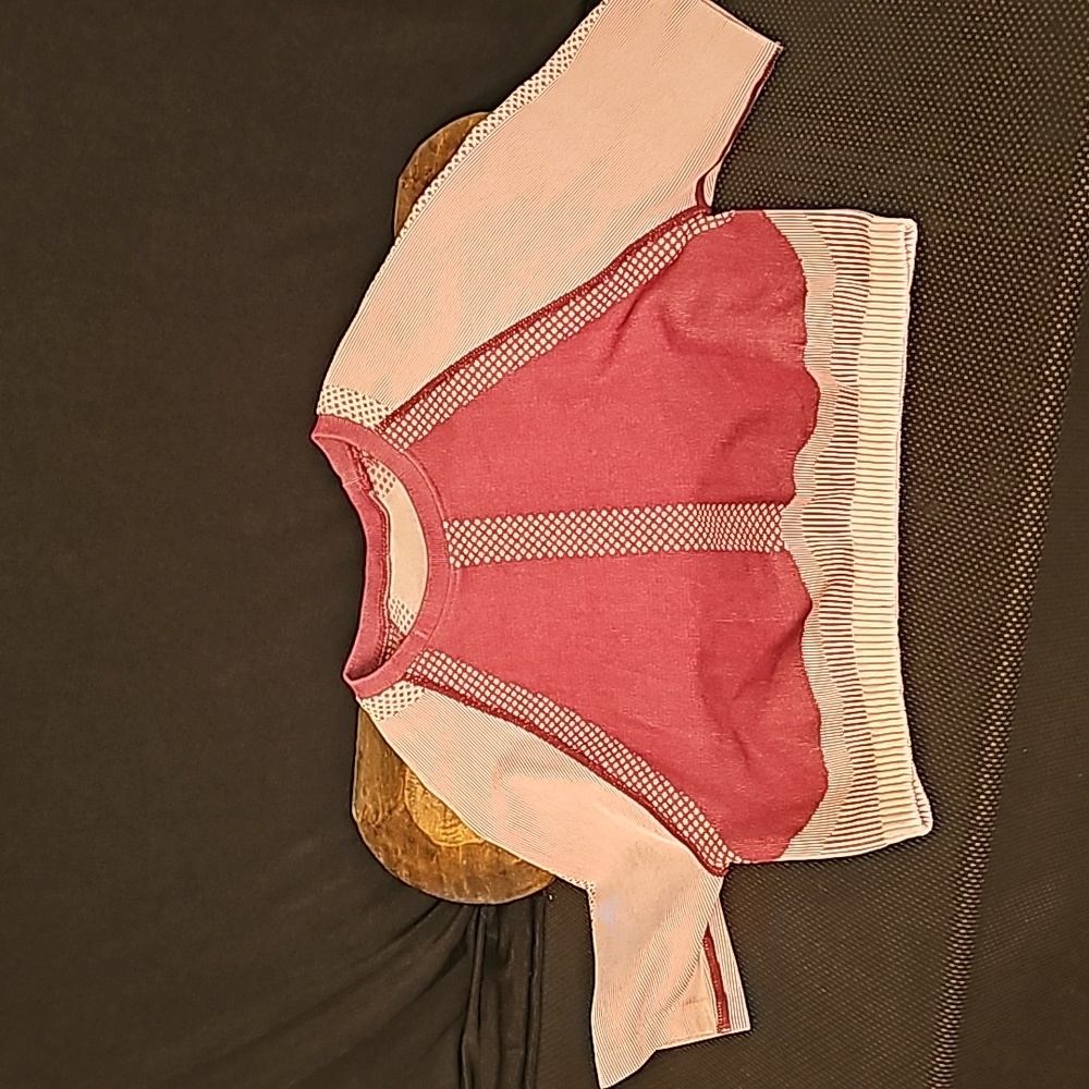 Fabletics 2 Piece Set - image 4